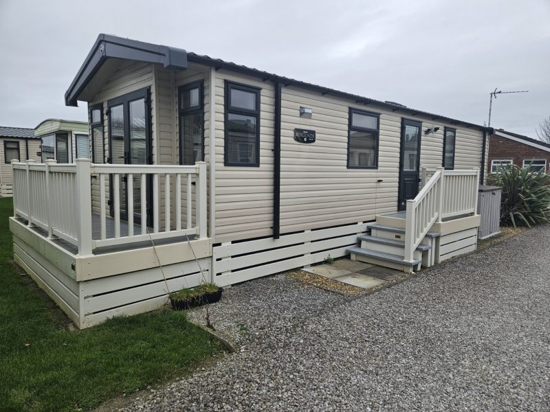 Swift Burgundy pitch 4